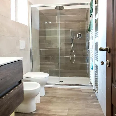 S145 - Sirolo, Nuovissimo Trilocale In Centro Con Giardino Appartement